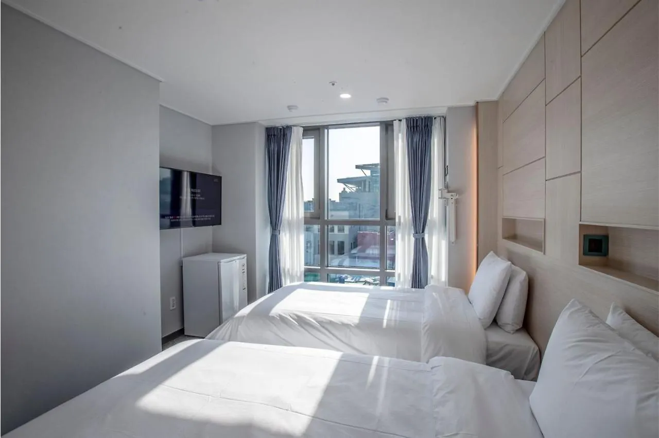 Griffinbay Hotel Μπουσάν