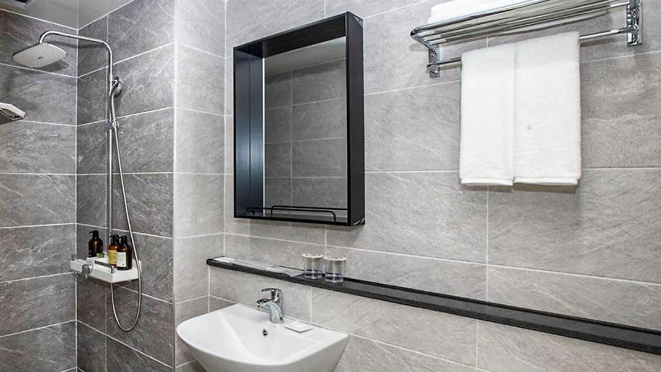 Griffinbay Hotel Busan 4*,