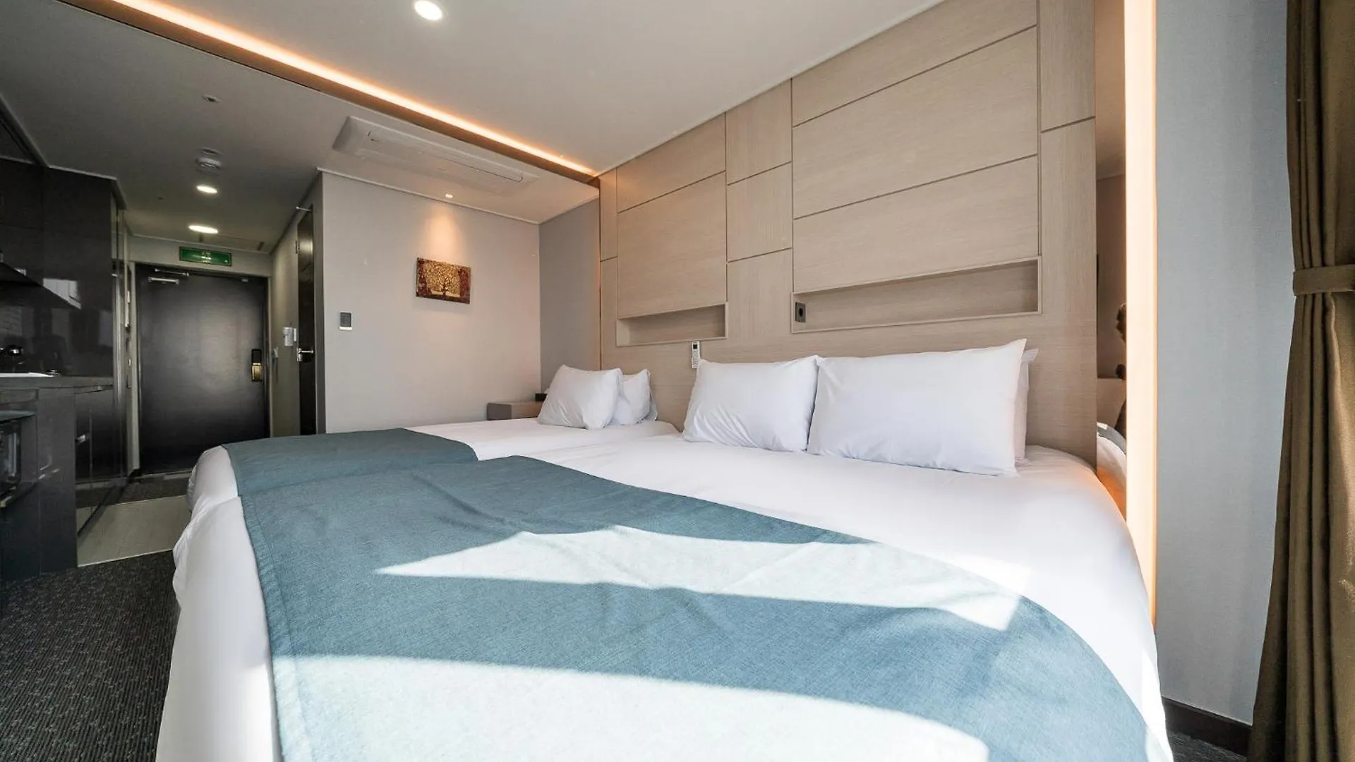 Griffinbay Hotel Busan 4*,  South Korea